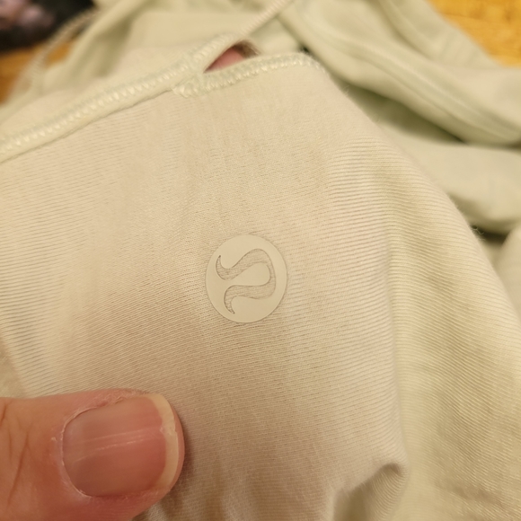 Lululemon NWOT It's A Tie Long Sleeve Mint Green Shirt Size 8 - Picture 4 of 4